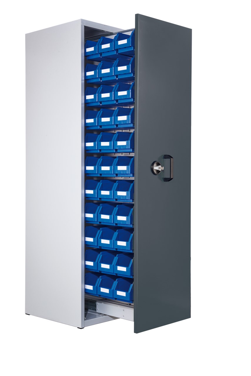 Zugwagenschrank, 1 Auszug, 2000x590x600 mm HxBxT, mit Schlitzplatte, einseitig bestückt, 33 Lagersichtkästen Gr. 6, Korpus RAL 7035 lichtgrau, Türen RAL 7016 anthrazitgrau
