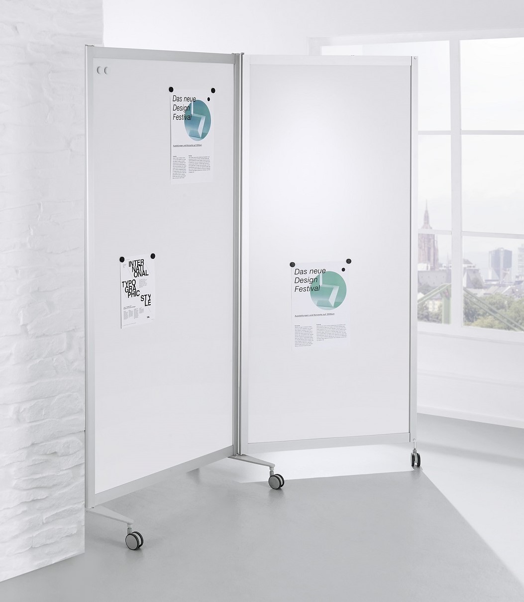 Mobile fahrbare L-Faltstellwände, Scriptblech- Whiteboardfüllung weiss