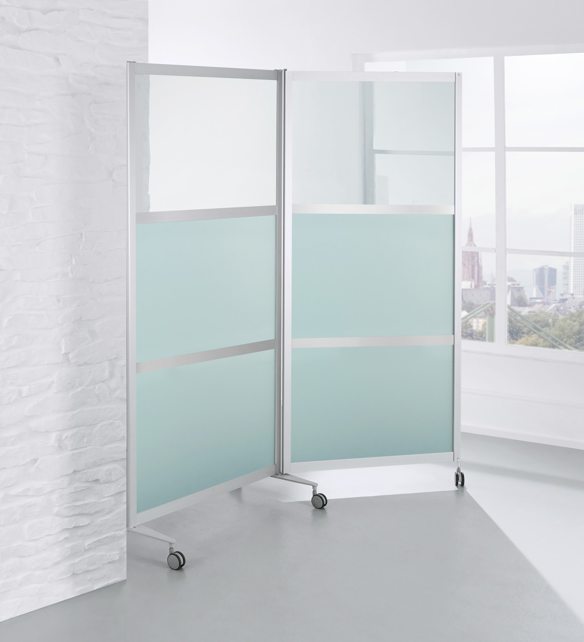 Mobile Faltstellwand B1, fahrbar, 2/3 ESG-Glas Satiniert / 1/3 ESG-Klarglas